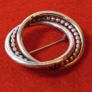 Vintage Beau-Ster Circle Brooch